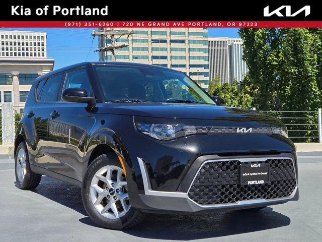 2023 Kia Soul LX FWD photo