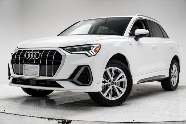 2023 Audi Q3 S line Premium Plus AWD photo