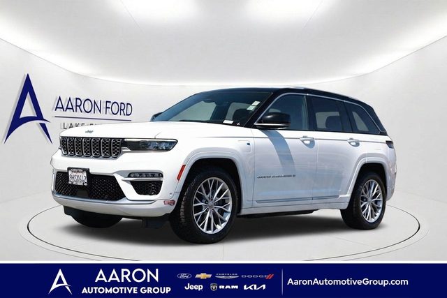 2023 Jeep Grand Cherokee Summit 4WD photo