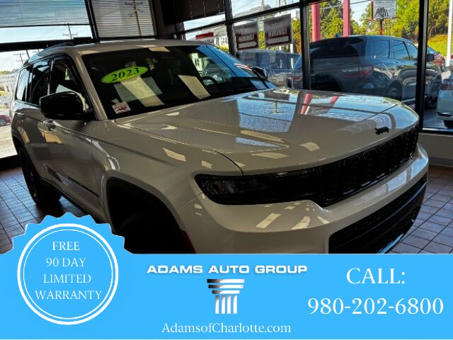 2023 Jeep Grand Cherokee L Altitude 4WD photo