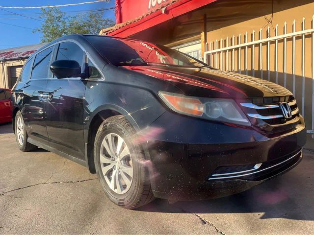 2016 Honda Odyssey SE FWD photo