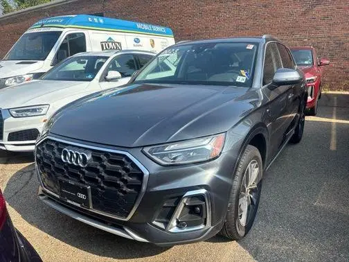 2023 Audi Q5 S line Premium AWD photo