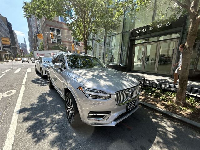2023 Volvo XC90 Plus AWD photo