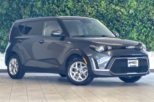2023 Kia Soul S FWD photo
