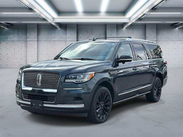 2022 Lincoln Navigator L Reserve 4WD photo