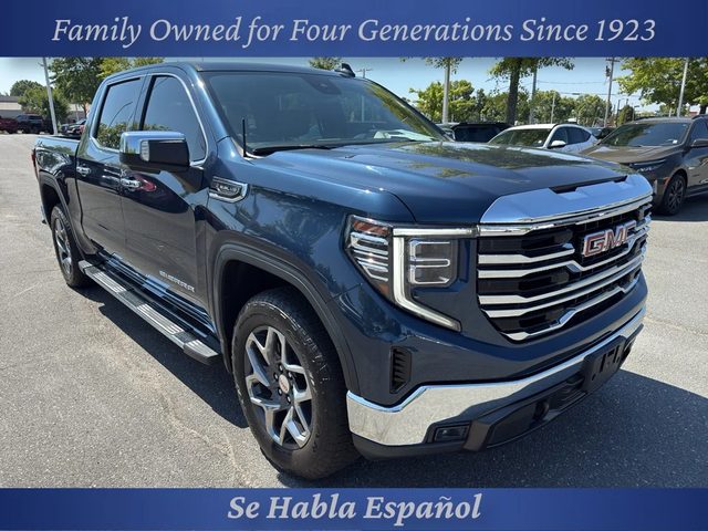 2023 GMC Sierra 1500 SLT 4WD photo