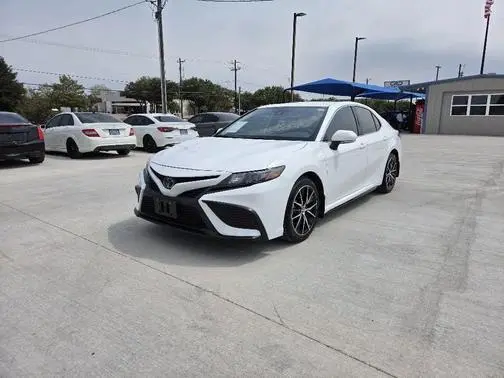 2023 Toyota Camry SE FWD photo