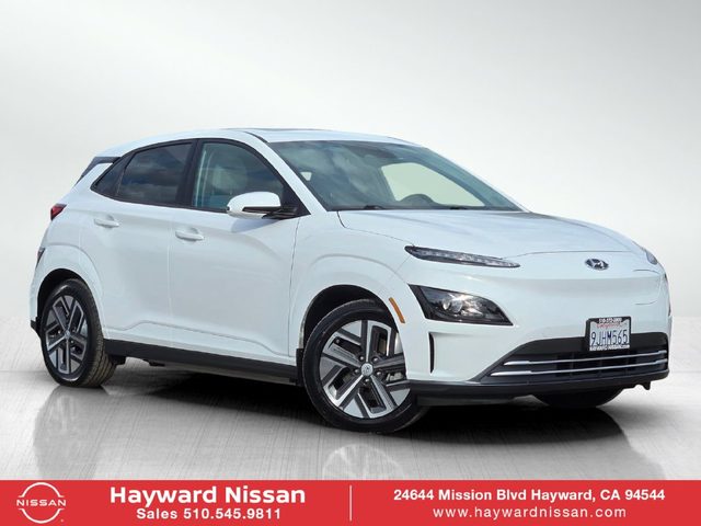 2023 Hyundai Kona SEL FWD photo