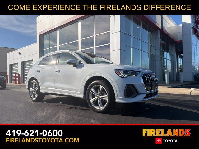 2023 Audi Q3 S line Premium AWD photo