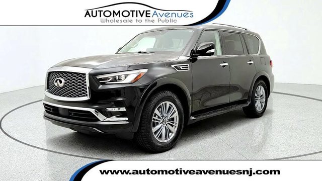 2023 Infiniti QX80 LUXE 4WD photo