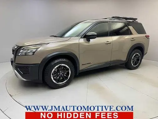 2023 Nissan Pathfinder Rock Creek 4WD photo