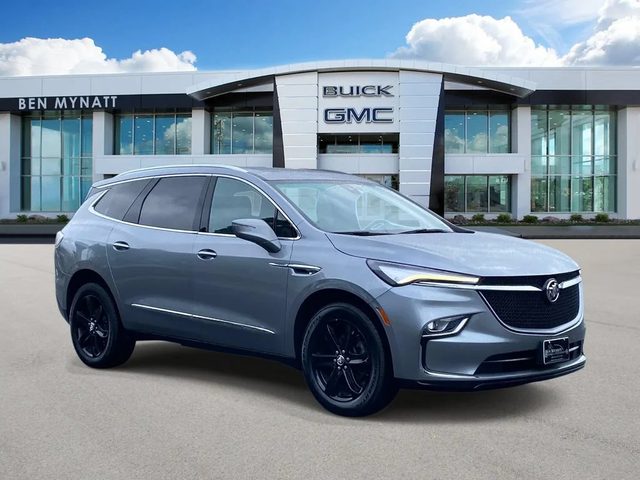 2023 Buick Enclave Essence AWD photo