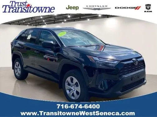 2023 Toyota RAV4 LE AWD photo