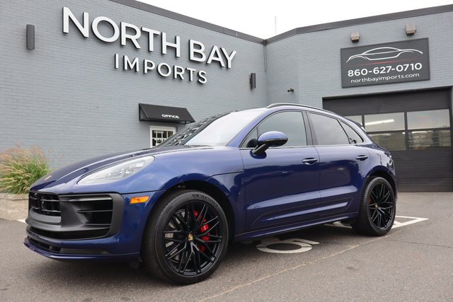 2023 Porsche Macan GTS AWD photo