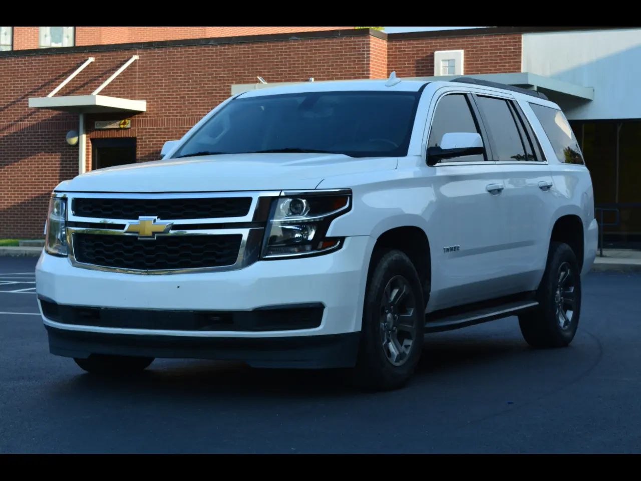 2019 Chevrolet Tahoe LS 4WD photo