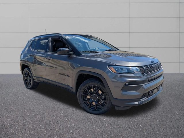 2023 Jeep Compass Altitude 4WD photo