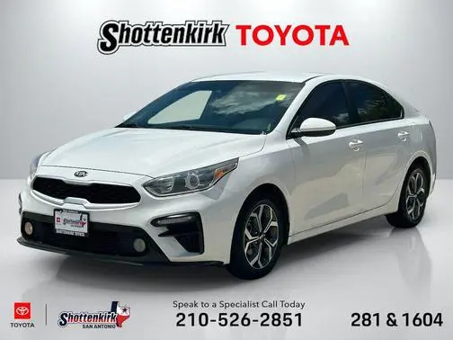 2020 Kia Forte LXS FWD photo