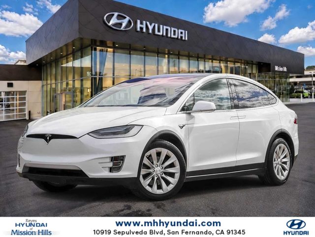 2019 Tesla Model X Standard Range AWD photo
