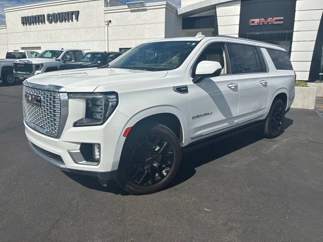 2023 GMC Yukon XL Denali 4WD photo