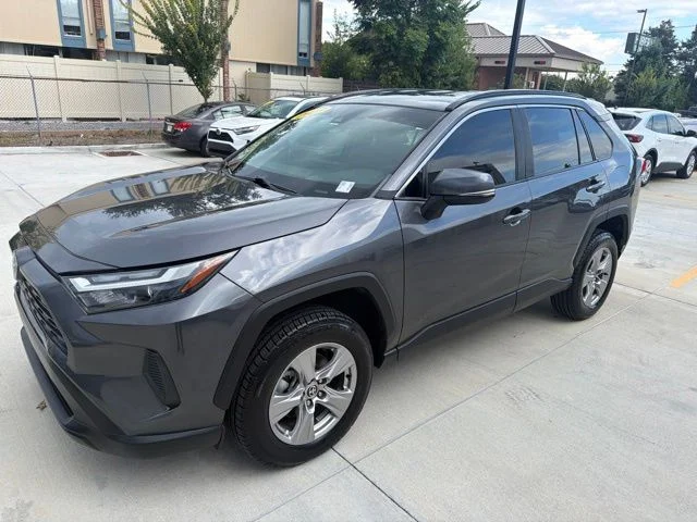 2023 Toyota RAV4 XLE FWD photo