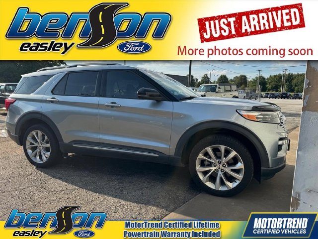 2023 Ford Explorer Platinum 4WD photo