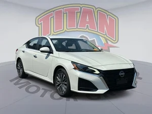 2023 Nissan Altima 2.5 SV AWD photo