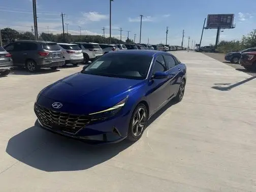 2023 Hyundai Elantra Limited FWD photo