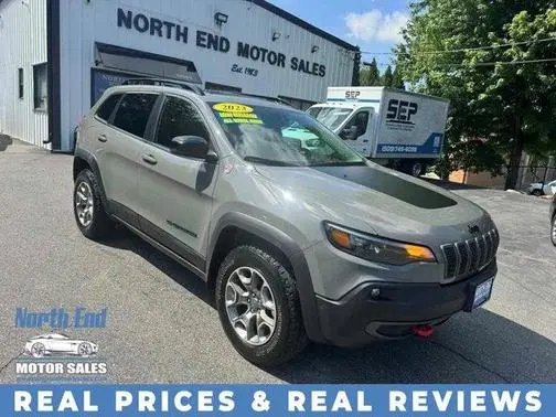 2023 Jeep Cherokee Trailhawk 4WD photo