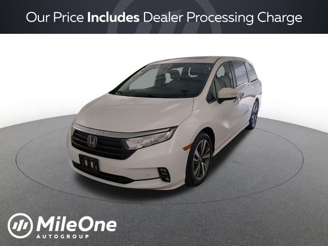 2023 Honda Odyssey Touring FWD photo
