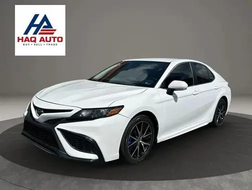 2023 Toyota Camry SE FWD photo