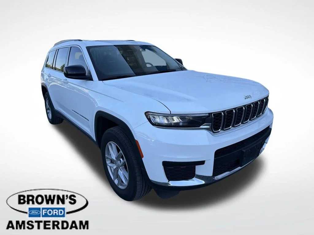 2023 Jeep Grand Cherokee L Laredo 4WD photo