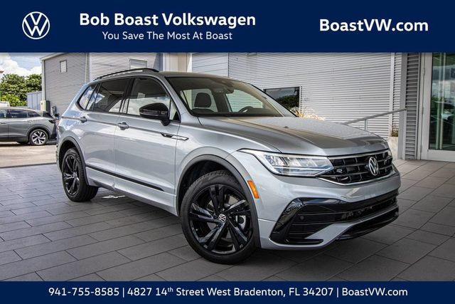 2023 Volkswagen Tiguan SE R-Line Black FWD photo