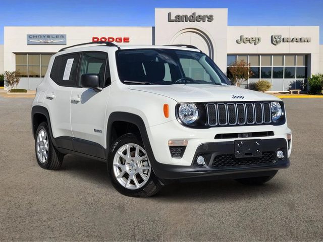 2023 Jeep Renegade Latitude 4WD photo