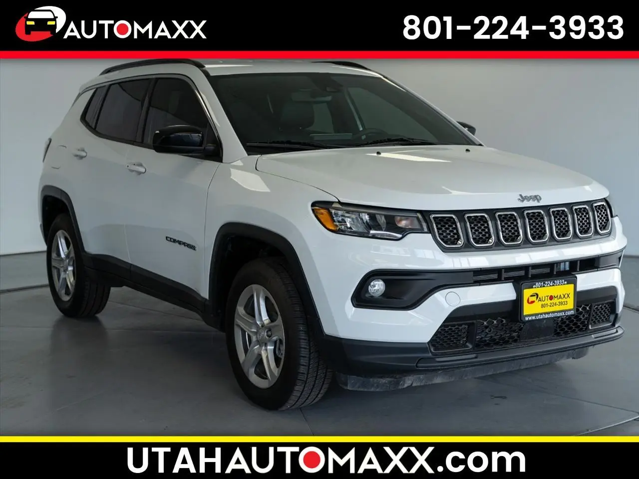 2023 Jeep Compass Latitude 4WD photo