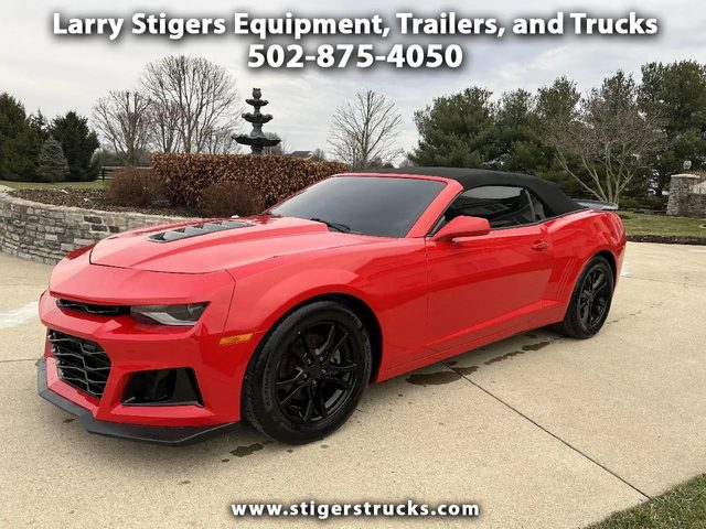 2015 Chevrolet Camaro LT RWD photo