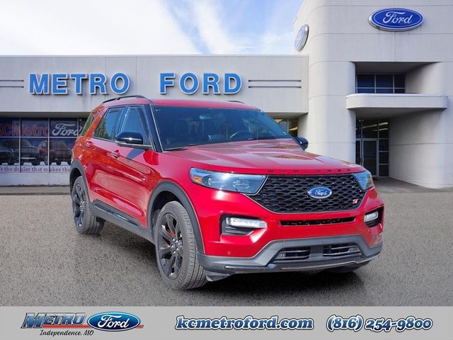 2023 Ford Explorer ST 4WD photo