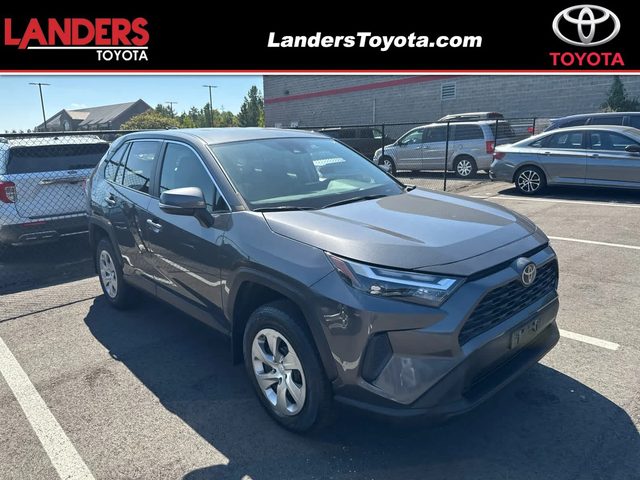 2023 Toyota RAV4 LE FWD photo