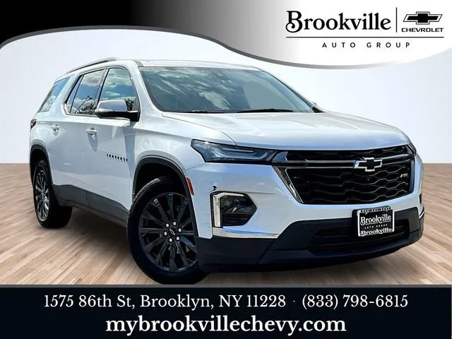 2023 Chevrolet Traverse RS AWD photo