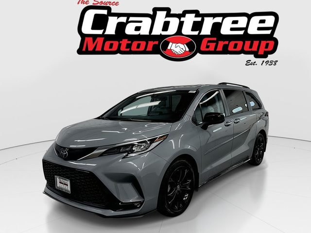 2023 Toyota Sienna XSE FWD photo