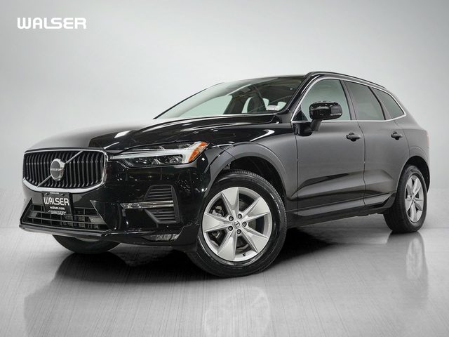2022 Volvo XC60 Momentum AWD photo