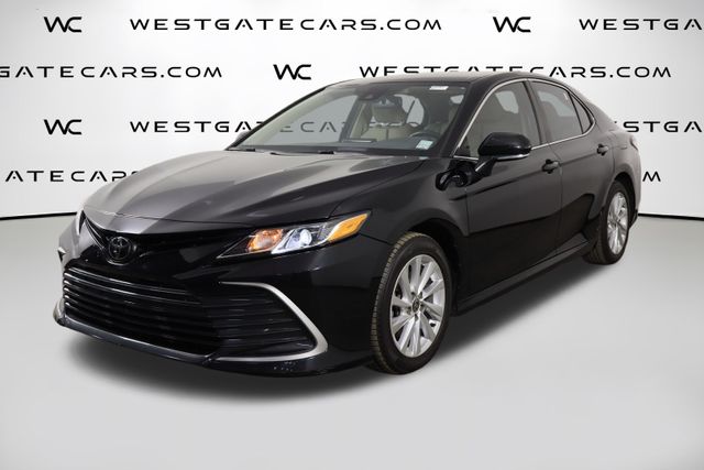 2023 Toyota Camry LE FWD photo