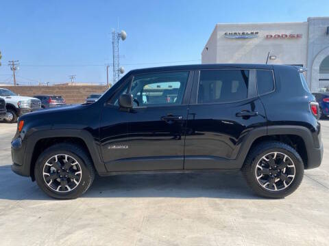 2023 Jeep Renegade Latitude 4WD photo