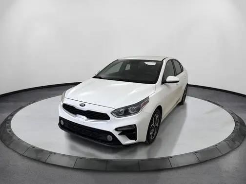 2021 Kia Forte LXS FWD photo