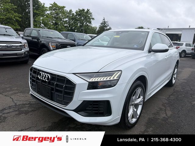 2023 Audi Q8 Premium AWD photo