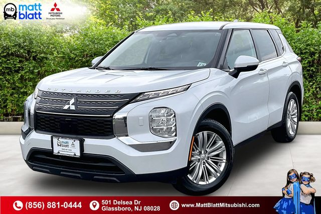 2023 Mitsubishi Outlander ES AWD photo