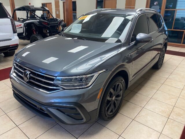 2023 Volkswagen Tiguan SE FWD photo