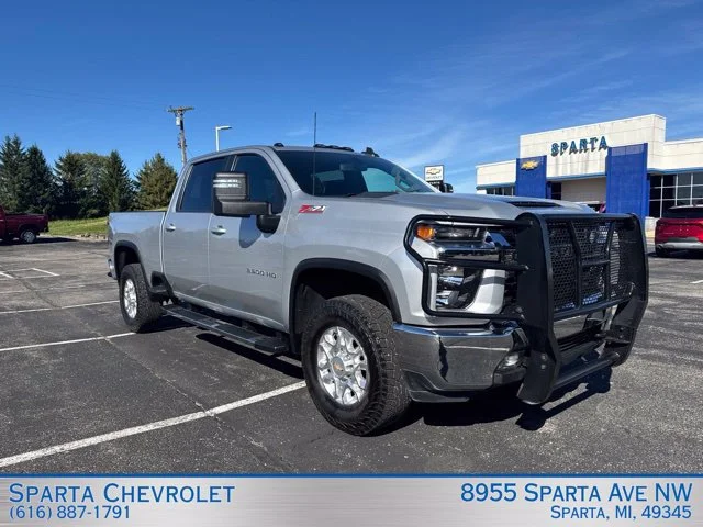 2023 Chevrolet Silverado 3500HD LT 4WD photo