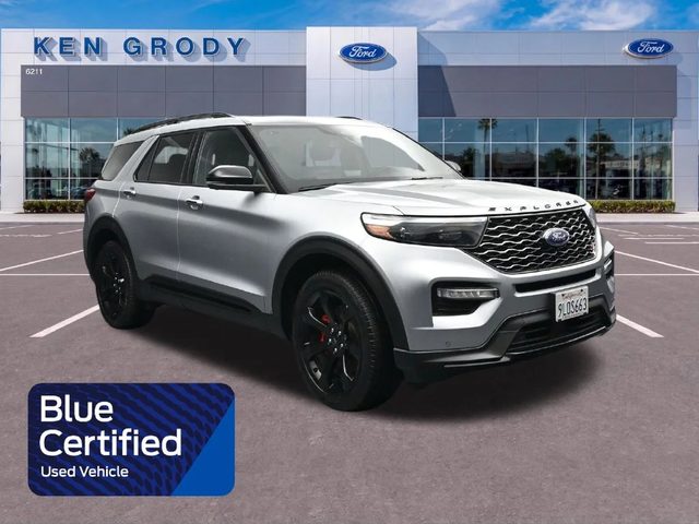 2023 Ford Explorer ST 4WD photo