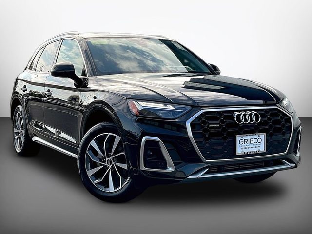 2023 Audi Q5 S line Premium Plus AWD photo