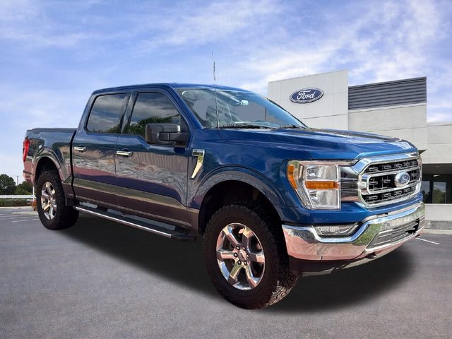 2023 Ford F-150 XLT 4WD photo